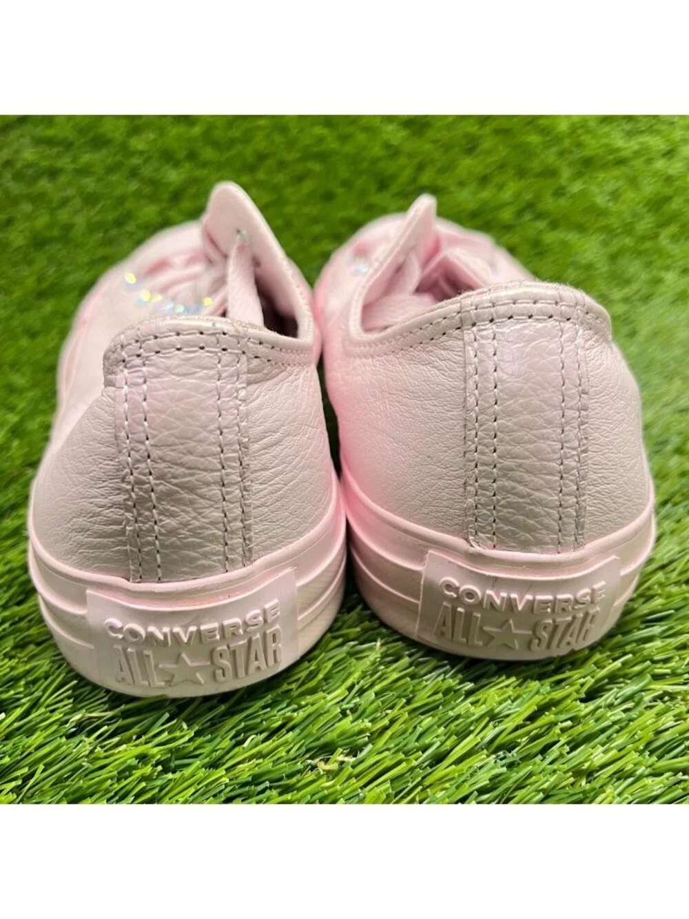Converse Chuck Taylor All Star Low Womens Size 7 Pink Athletic Shoes Sneakers